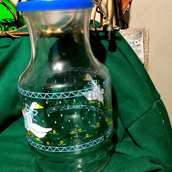 Vintage Anchor Hocking glass carafe - Picture 6 of 6